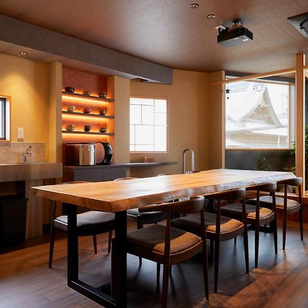 古今 天下茶屋 With A Private Parking Lot And A Half Open-Air Bath And Direct To Kix Villa Osaka Exterior foto