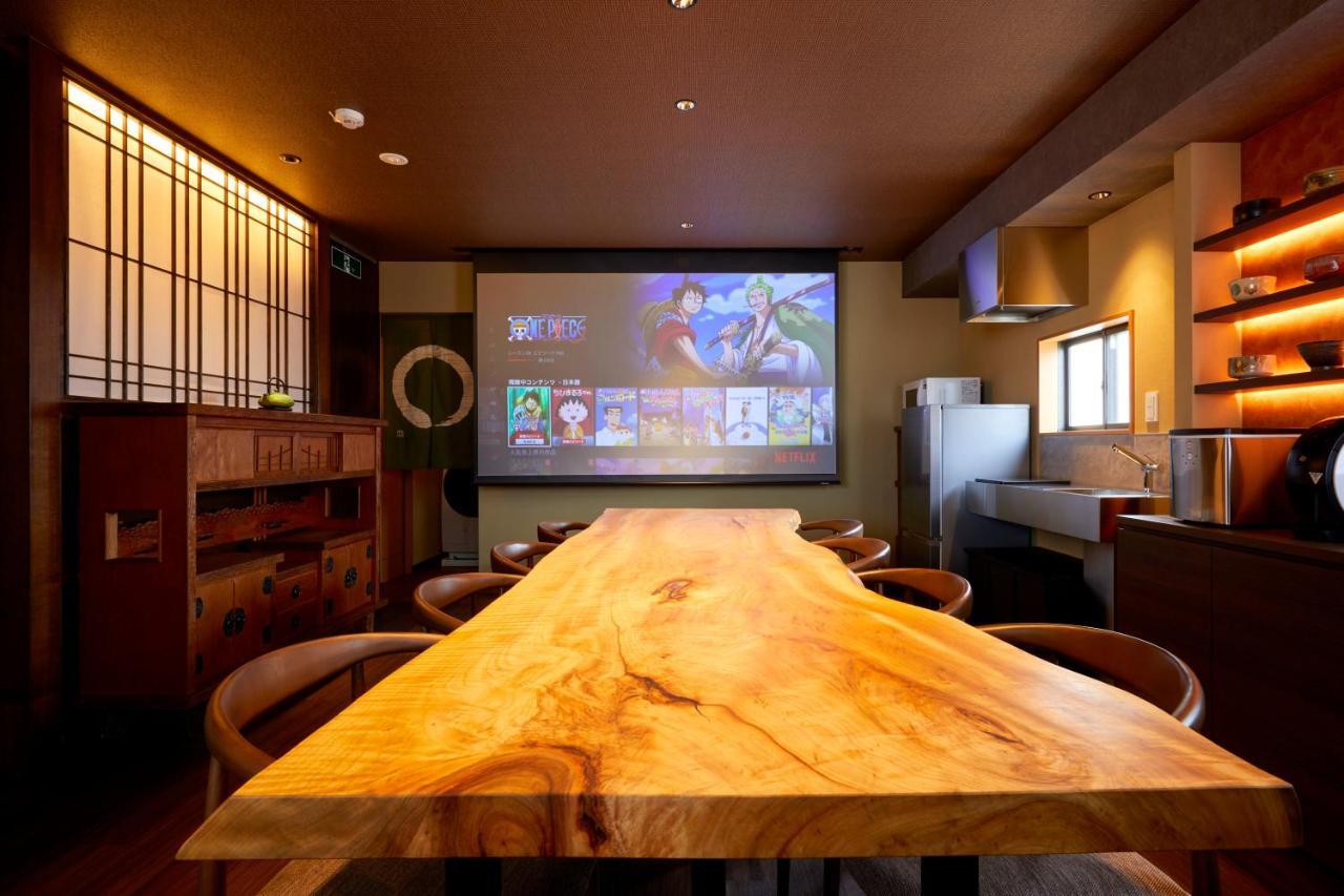古今 天下茶屋 With A Private Parking Lot And A Half Open-Air Bath And Direct To Kix Villa Osaka Exterior foto